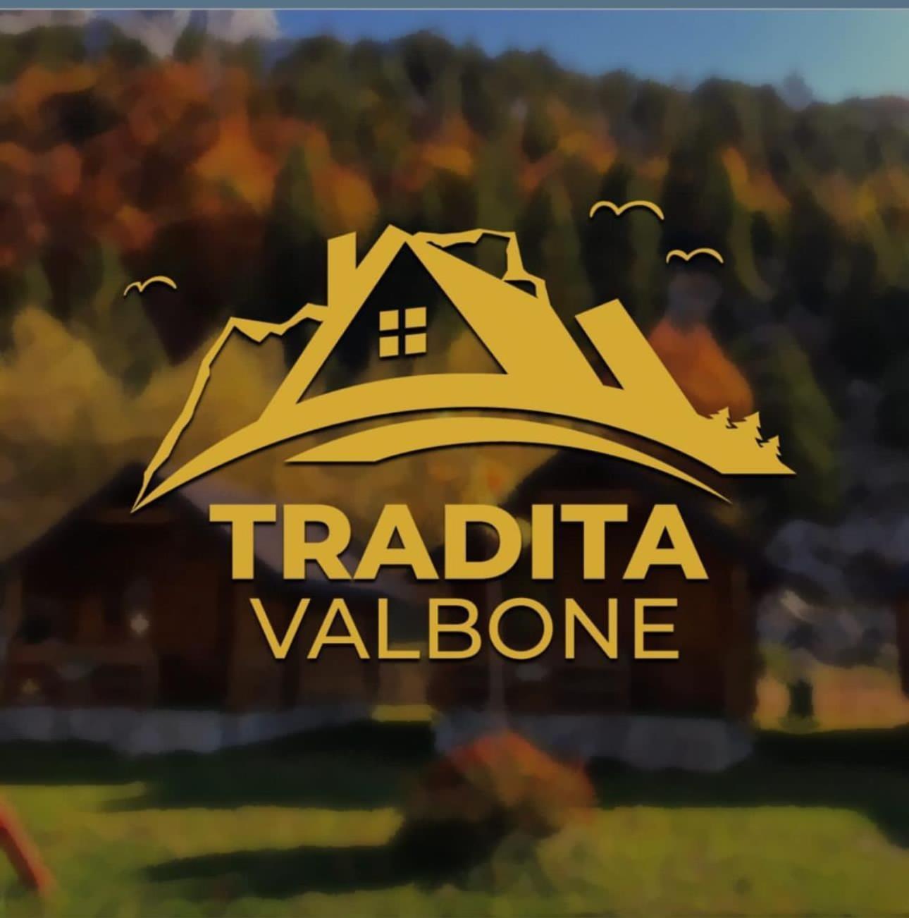 Hotel Tradita Valbonë Esterno foto